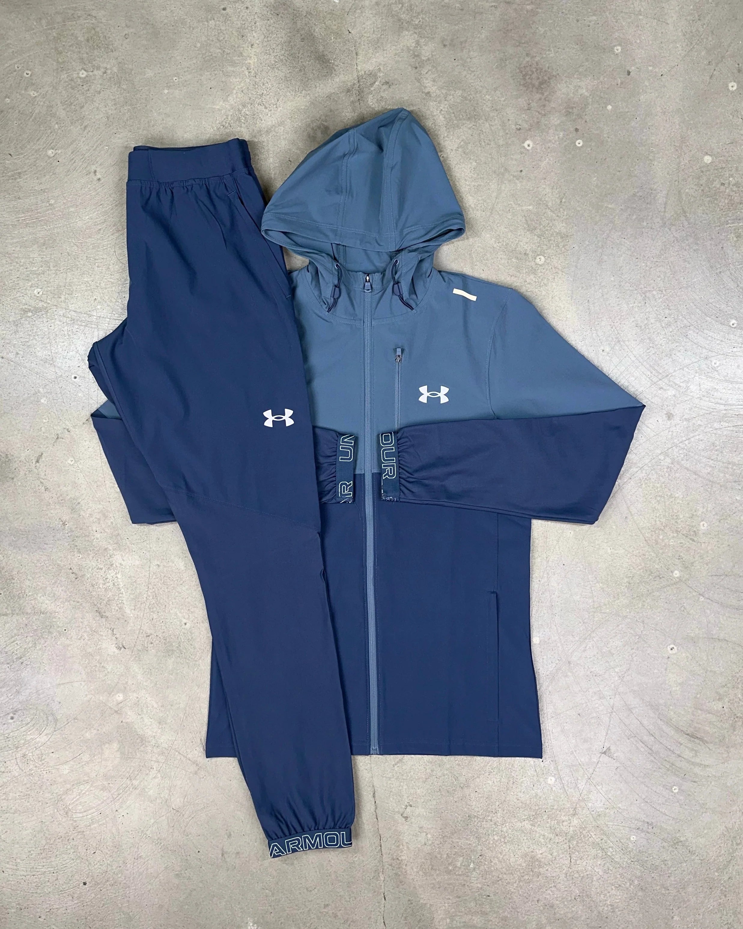 Under Armour Windbreaker